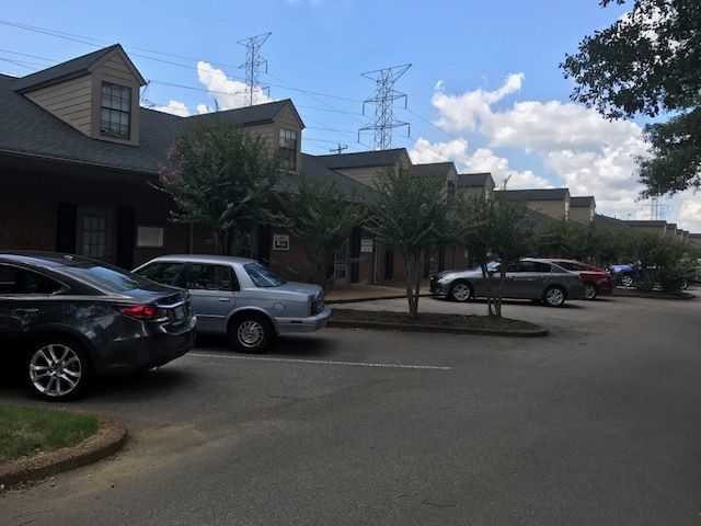 Walnut Bend Office Center: 320 S Walnut Bend Rd, Cordova, TN 38018